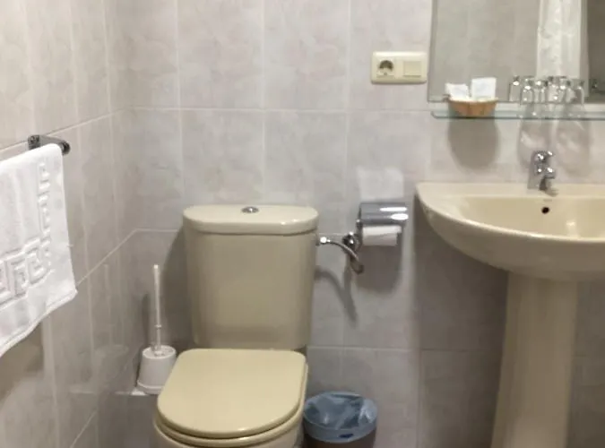 Saudade Hostal Cafeteria Hotel