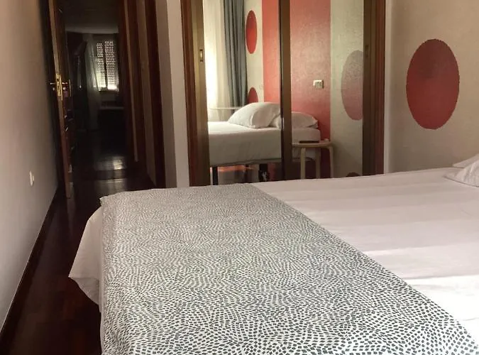 Hotel Saudade Hostal Cafeteria A Coruna