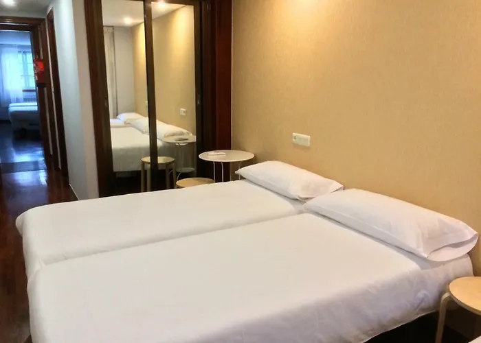 Hotel Saudade Hostal Cafeteria A Coruna